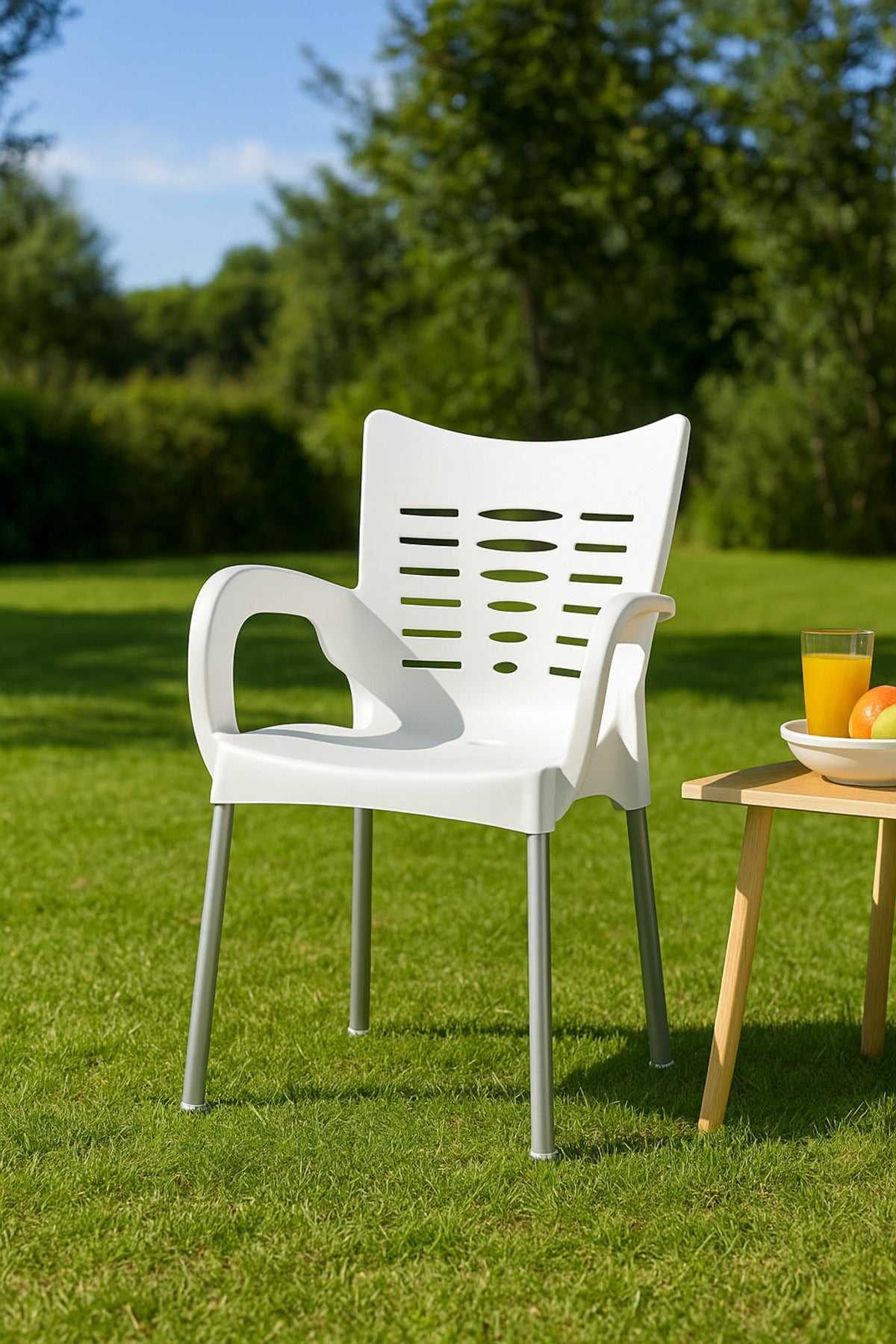 White Plastic Outdoor Armchair Ð Modern Garden, Patio & Balcony Chair