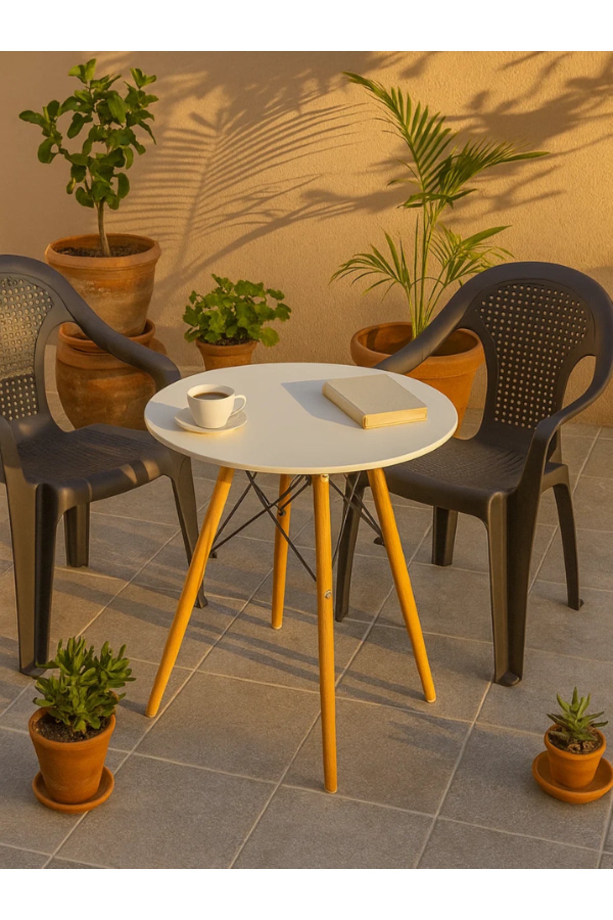 Modern Round Dining Table Ð 70 cm White Top with Wooden Legs for Kitchen & CafŽ