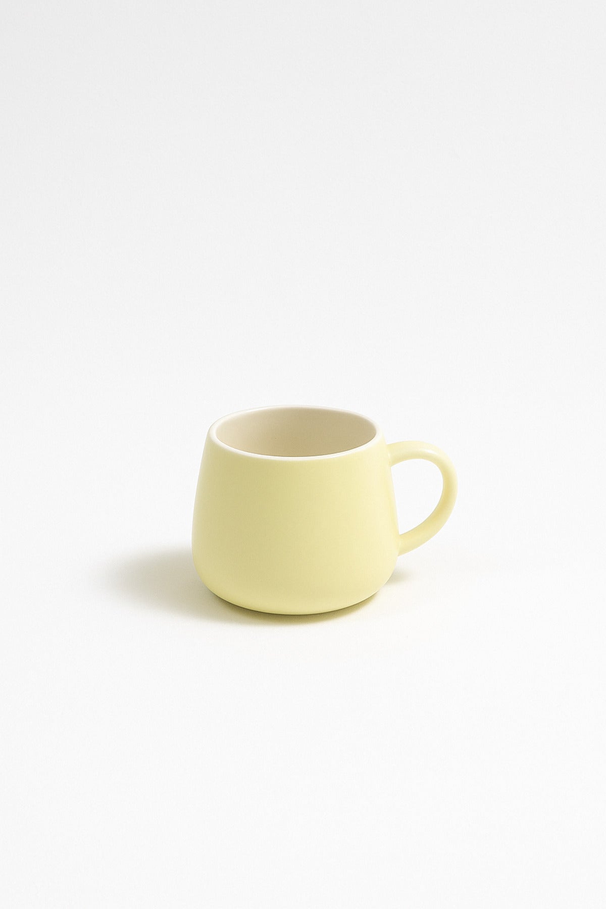 Yellow Ceramic Mug Ð Modern Minimalist Coffee and Tea Cup