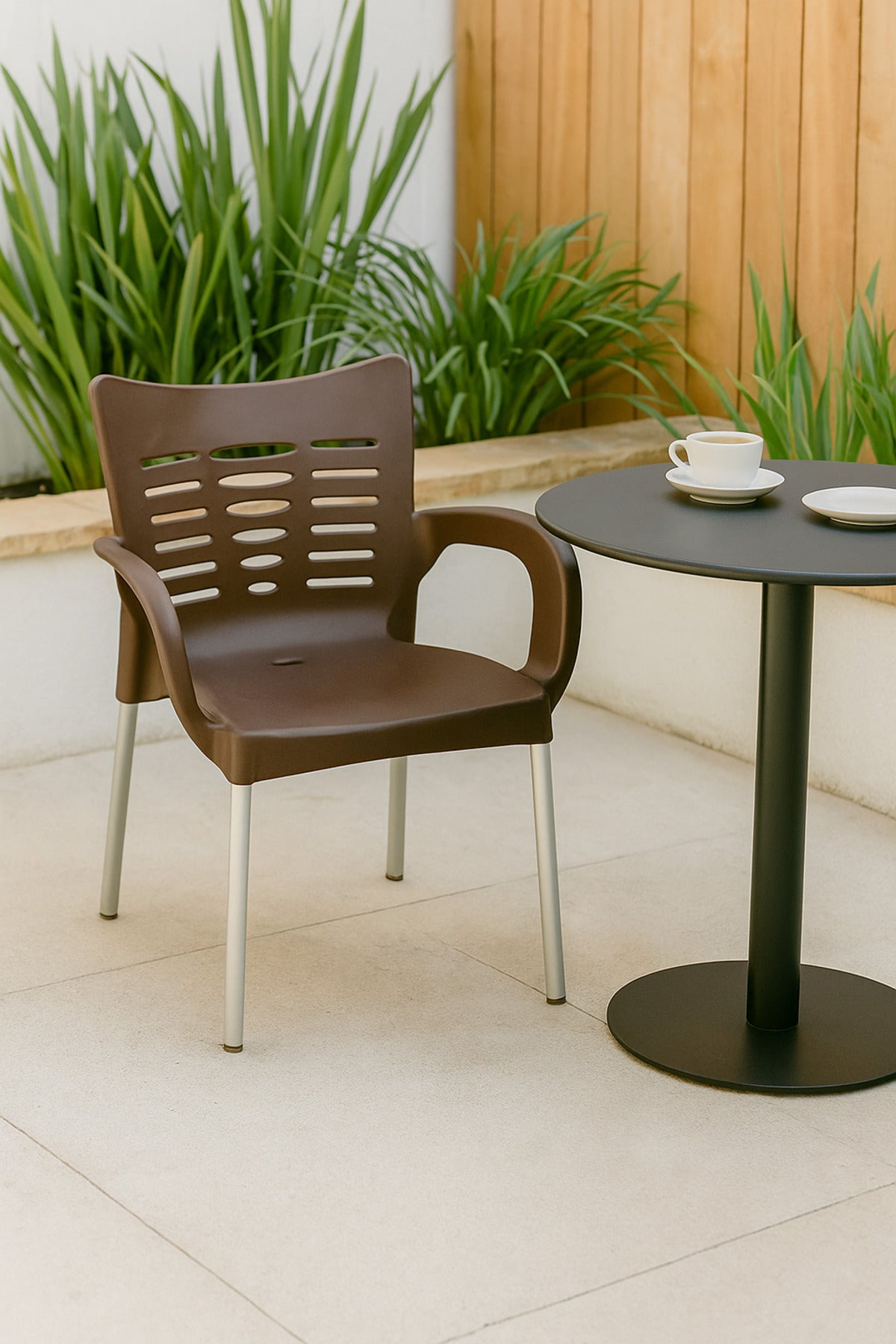 Modern Brown Plastic Outdoor Armchair for Garden, Patio & Balcony Durable & Stylish Design