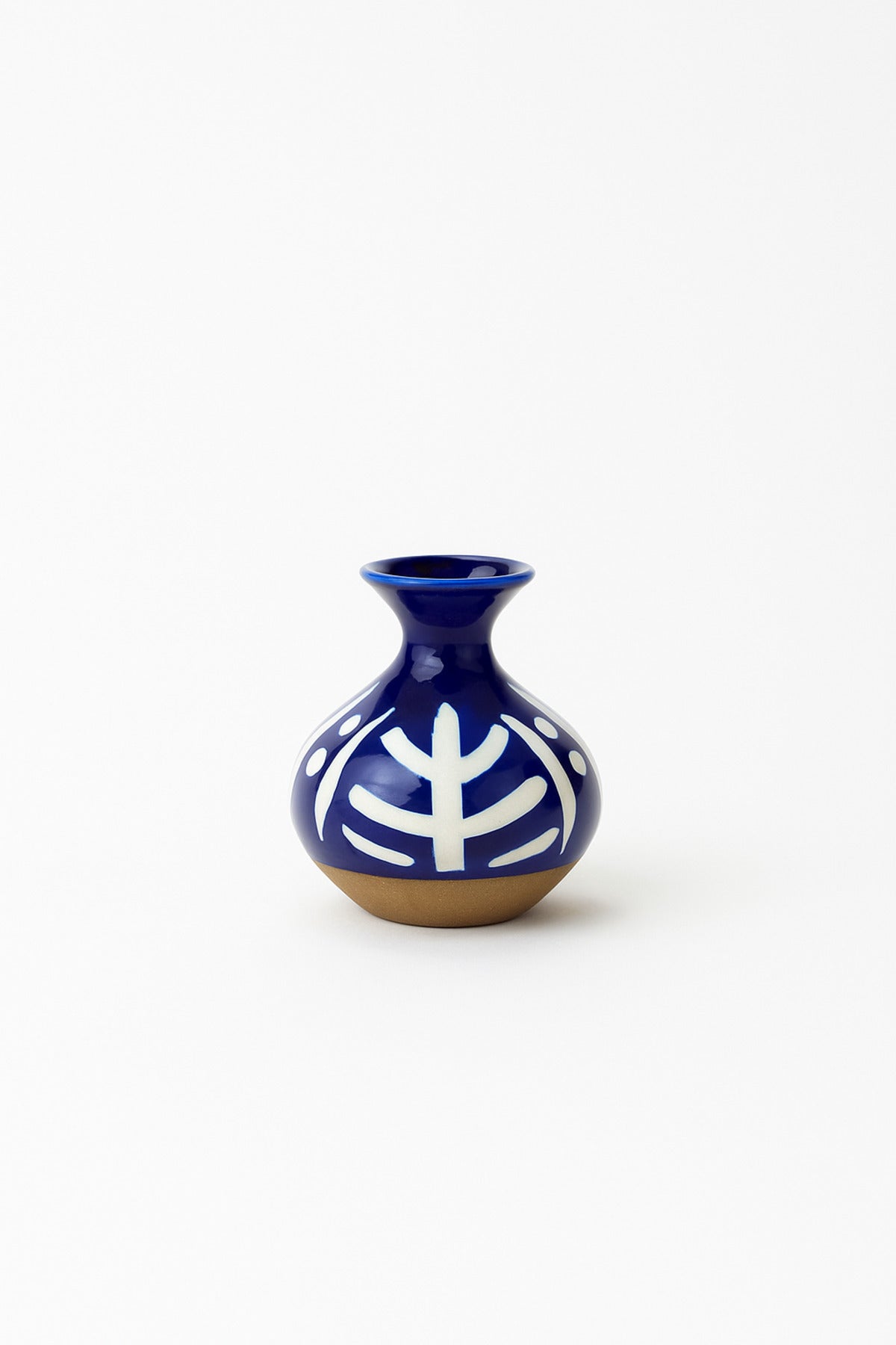Dark Blue and White Ceramic Vase Ð Elegant Round Artistic Decorative Piece