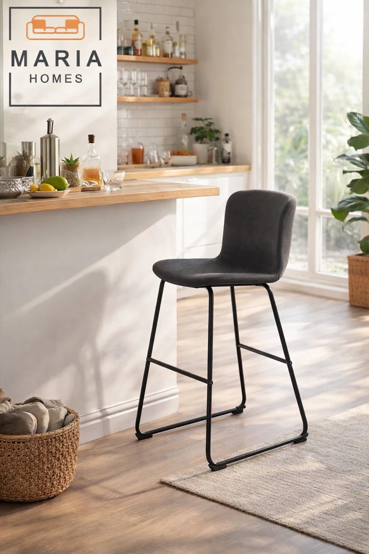 Grey Upholstered Bar Stool with Black Metal Frame Ð Modern Counter Chair
