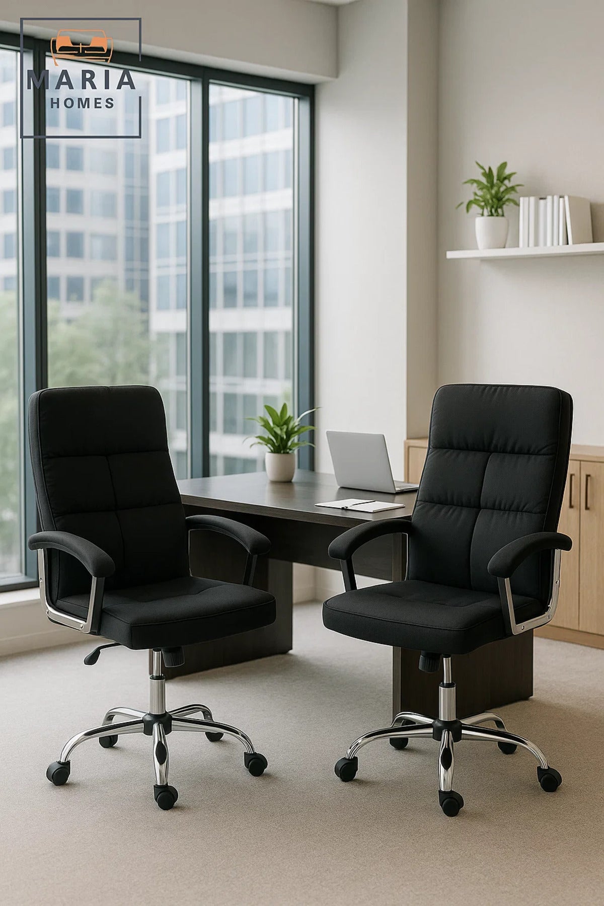 Black Padded Office Chair with Adjustable Height and Armrests Ð Comfortable Seating for Daily Use