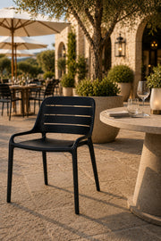 Modern Black Outdoor Dining Chair with Armrests Ð Stackable Weather-Resistant Patio Chair for Garden, Balcony, CafŽ & Restaurant