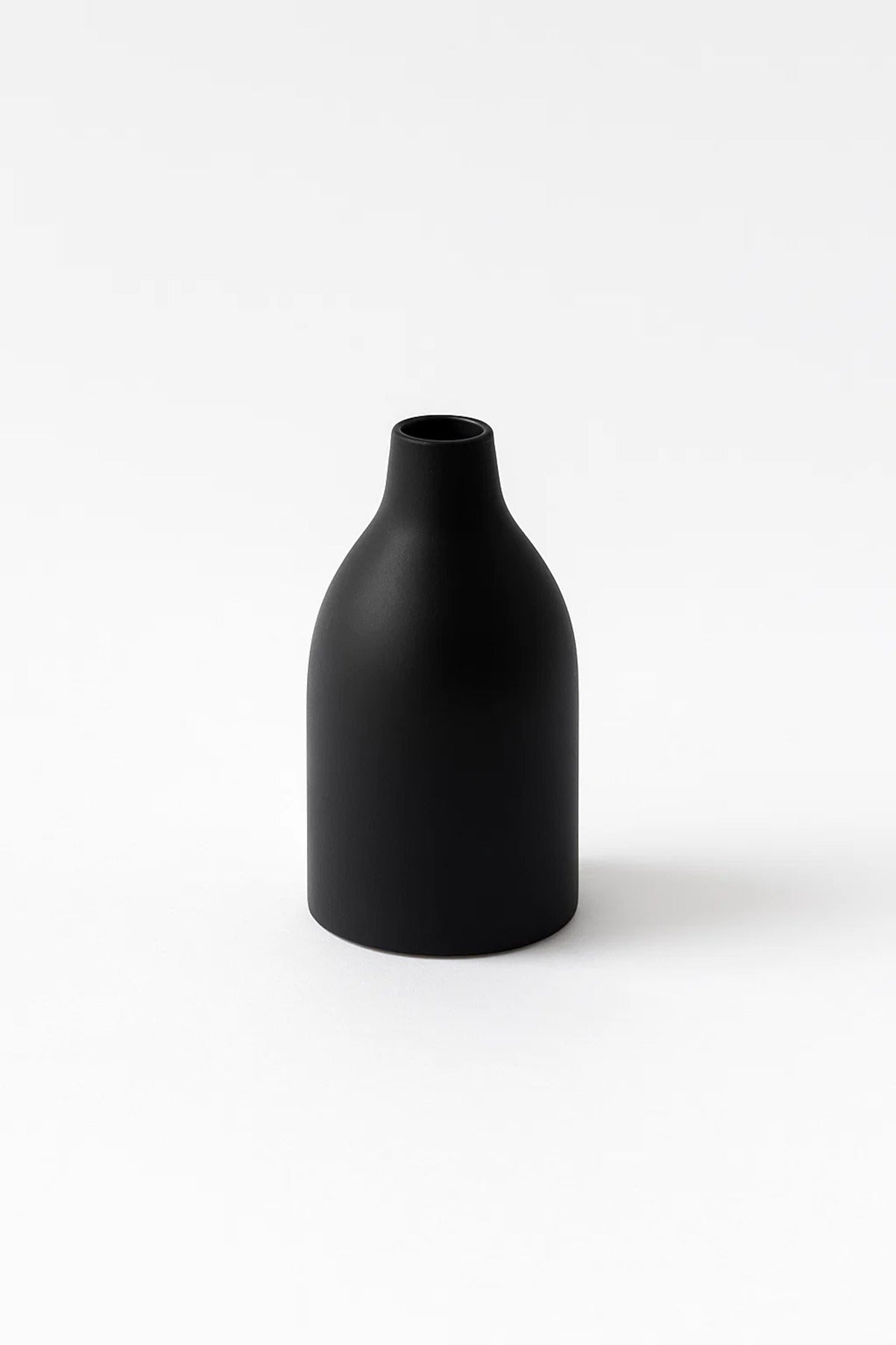Matte Black Ceramic Bottle VaseÐ Modern Minimalist Decorative Flower Vase for Home DŽcor
