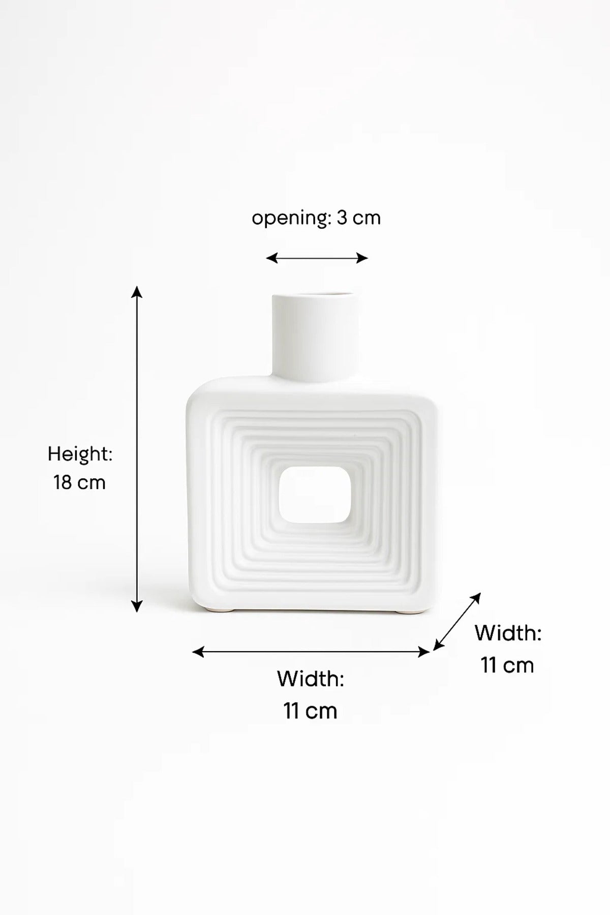 White Geometric Ceramic Vase Ð Modern Minimalist Decorative Flower Pot for Home and Office