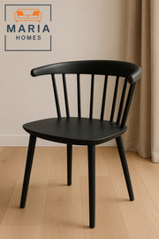 Modern Black Plastic Dining Chair with Curved Backrest Ð Minimalist Design