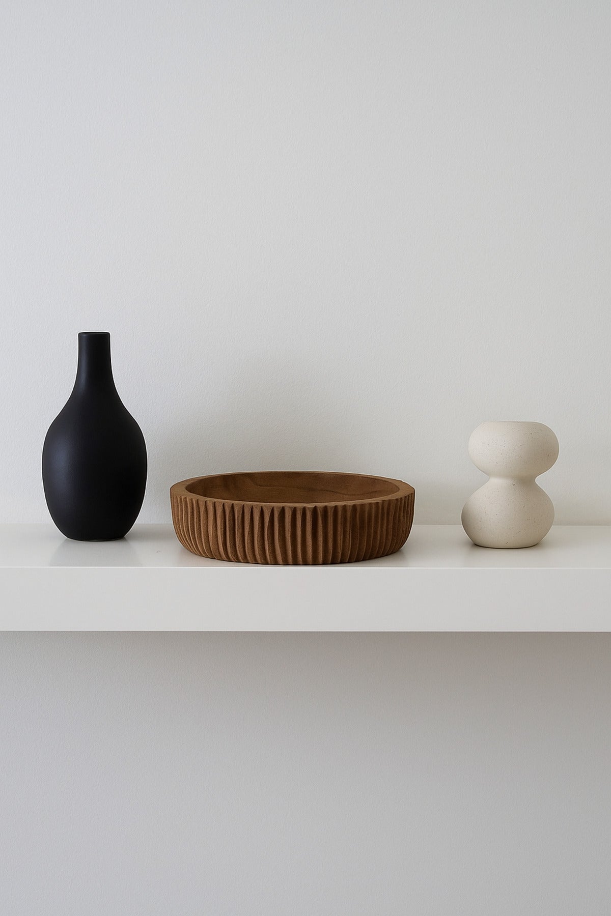 Walnut Wooden Ribbed Decorative Bowl Ð Modern Table Centerpiece