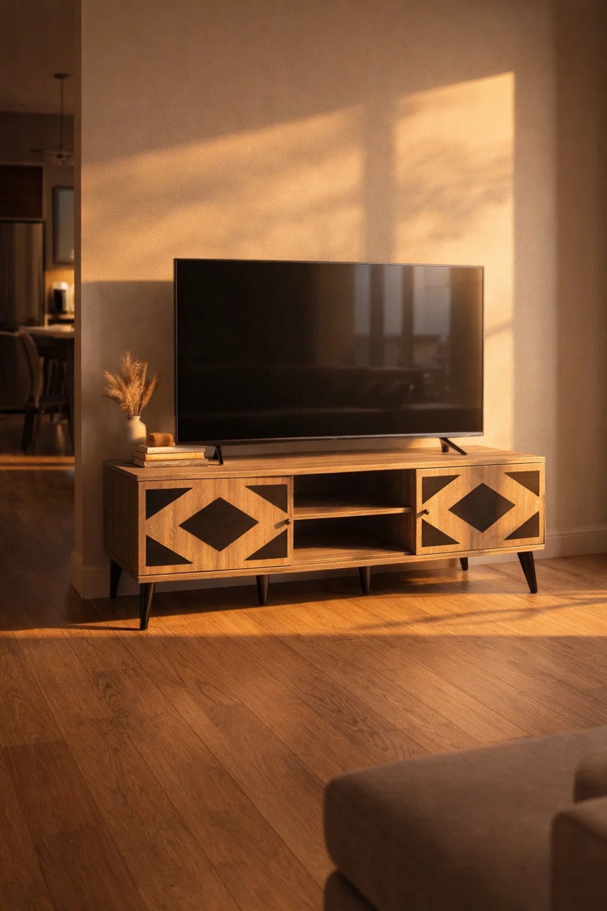 Stylish Beige Media Console 160cm TV Stand with Storage Geometric Design Living Room Furniture