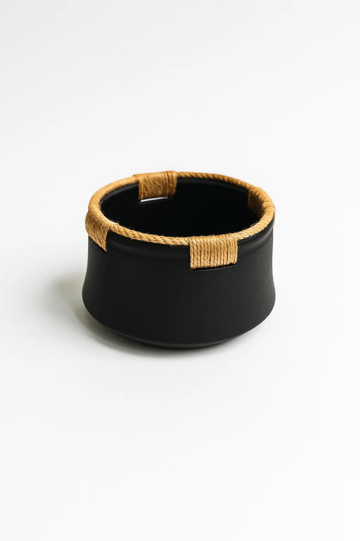 Black Ceramic Rope Rim Planter Ð Modern Decorative Bowl Pot with Twine for Home and Office DŽcor