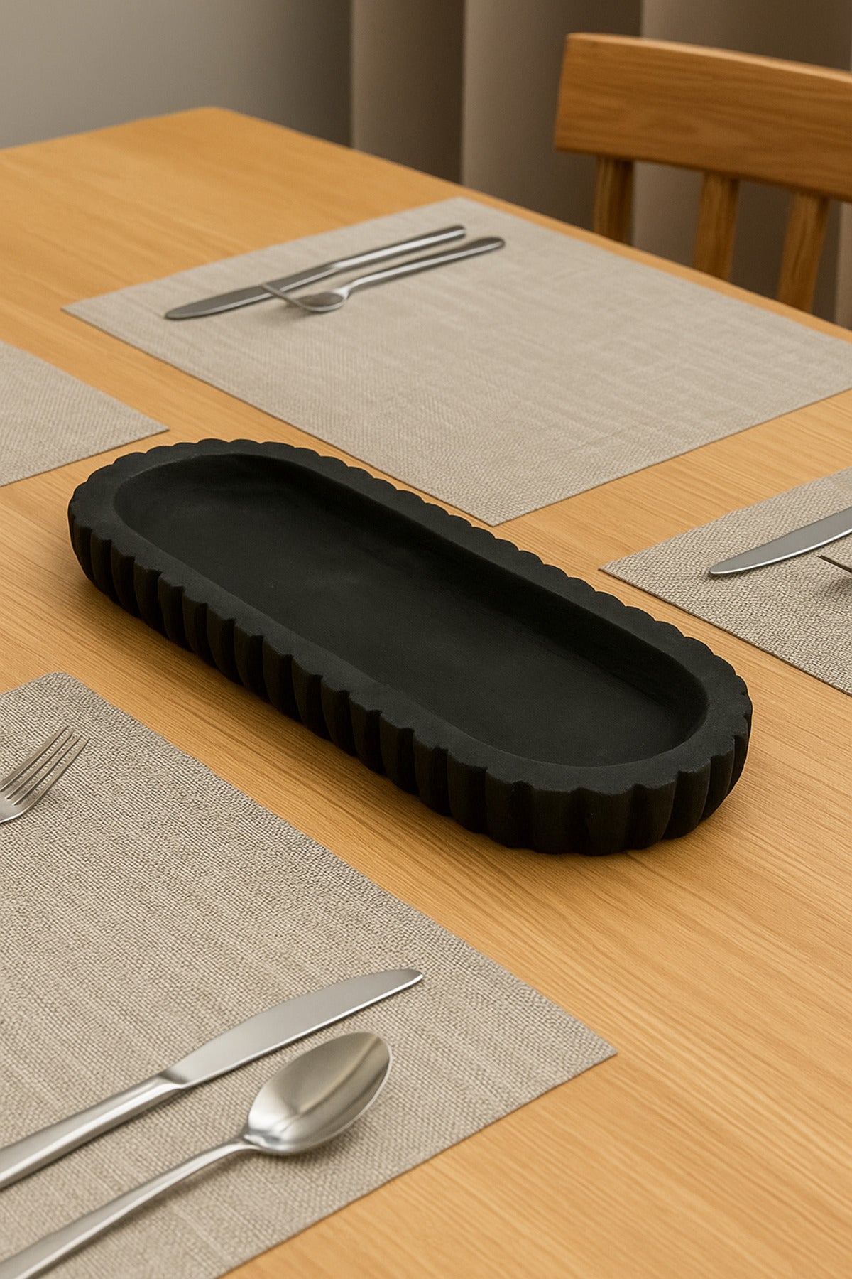 Black Wooden Ribbed Decorative Tray Ð Modern Long Table Centerpiece