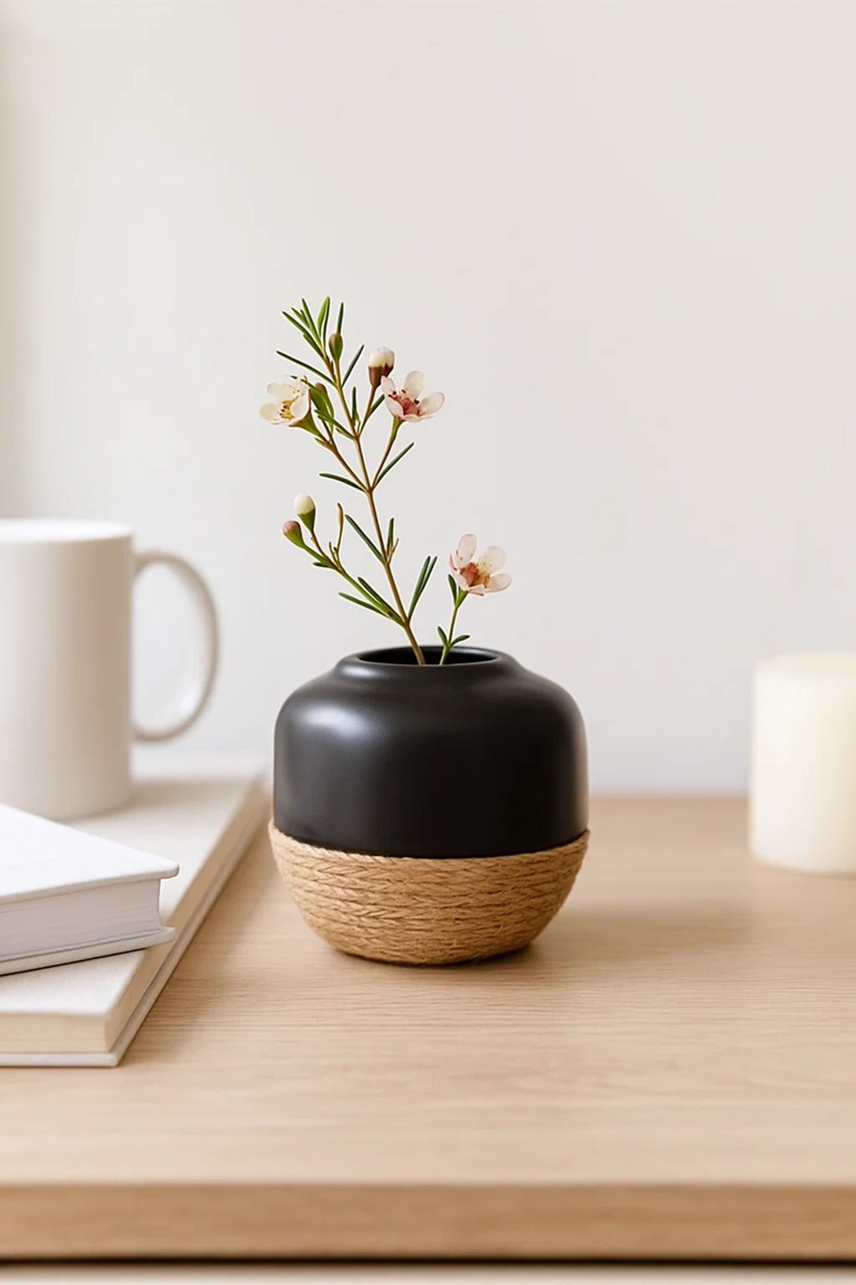 Black Ceramic Round Vase Ð Modern Rope Design Decorative Flower Pot for Home and Office DŽcor