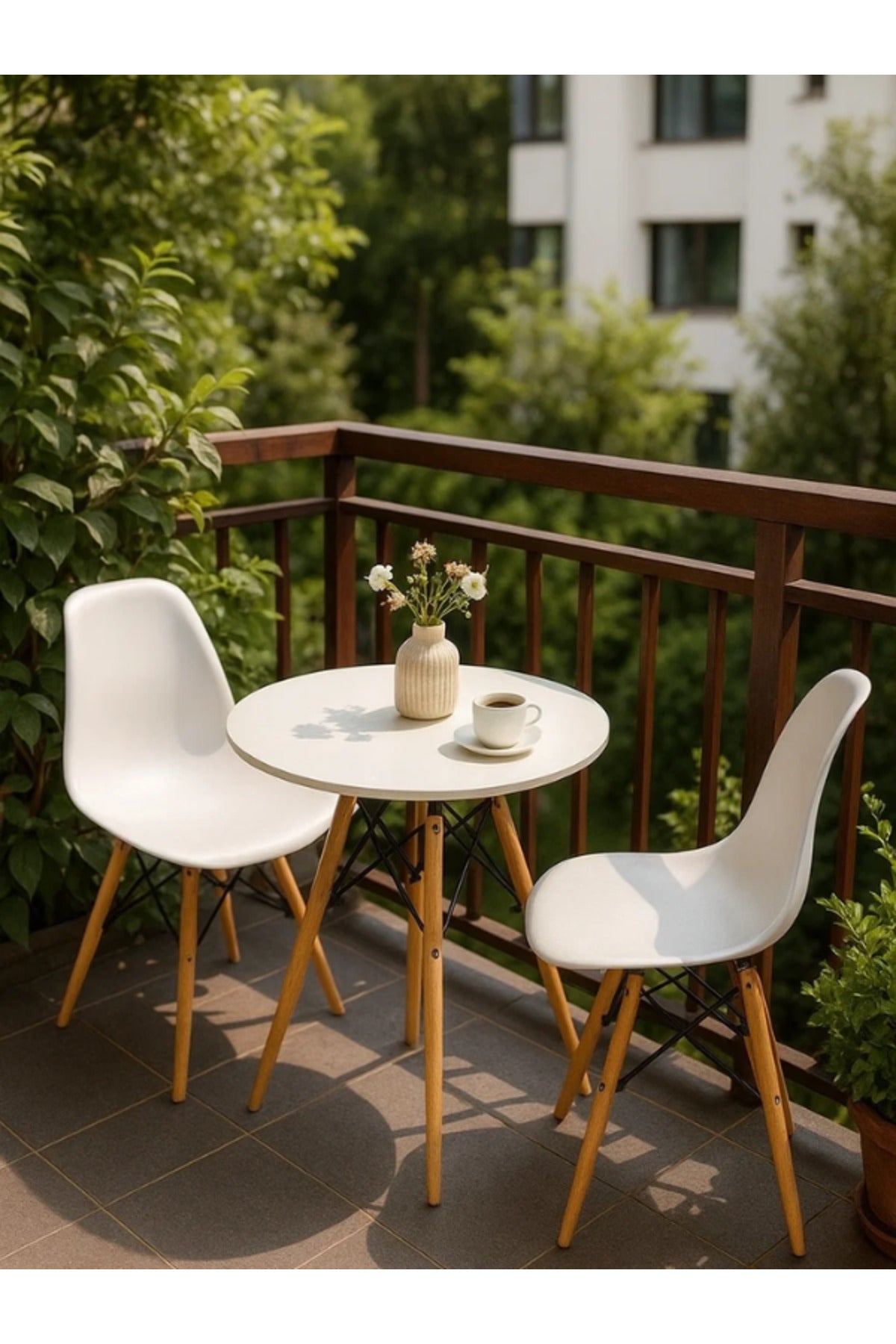 Modern Round Dining Table Ð 70 cm White Top with Wooden Legs for Kitchen & CafŽ
