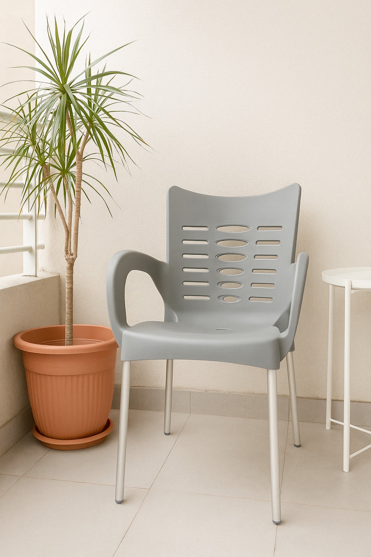 Modern Gray Plastic Outdoor Armchair for Garden, Patio & Balcony Stylish Comfortable Design Chair