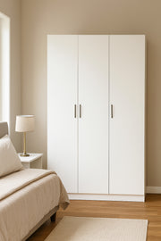 Modern 3-Door Wardrobe with Hanging Rail and Shelves Ð White 120_54_200 cm