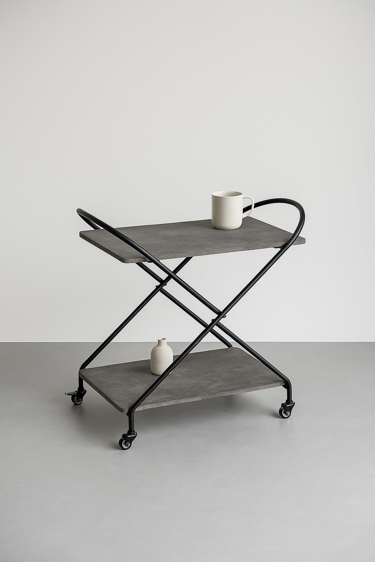 Modern Gray Metal Serving Trolley Ð 2-Tier Industrial Bar Cart with Wheels 72_40_78 cm