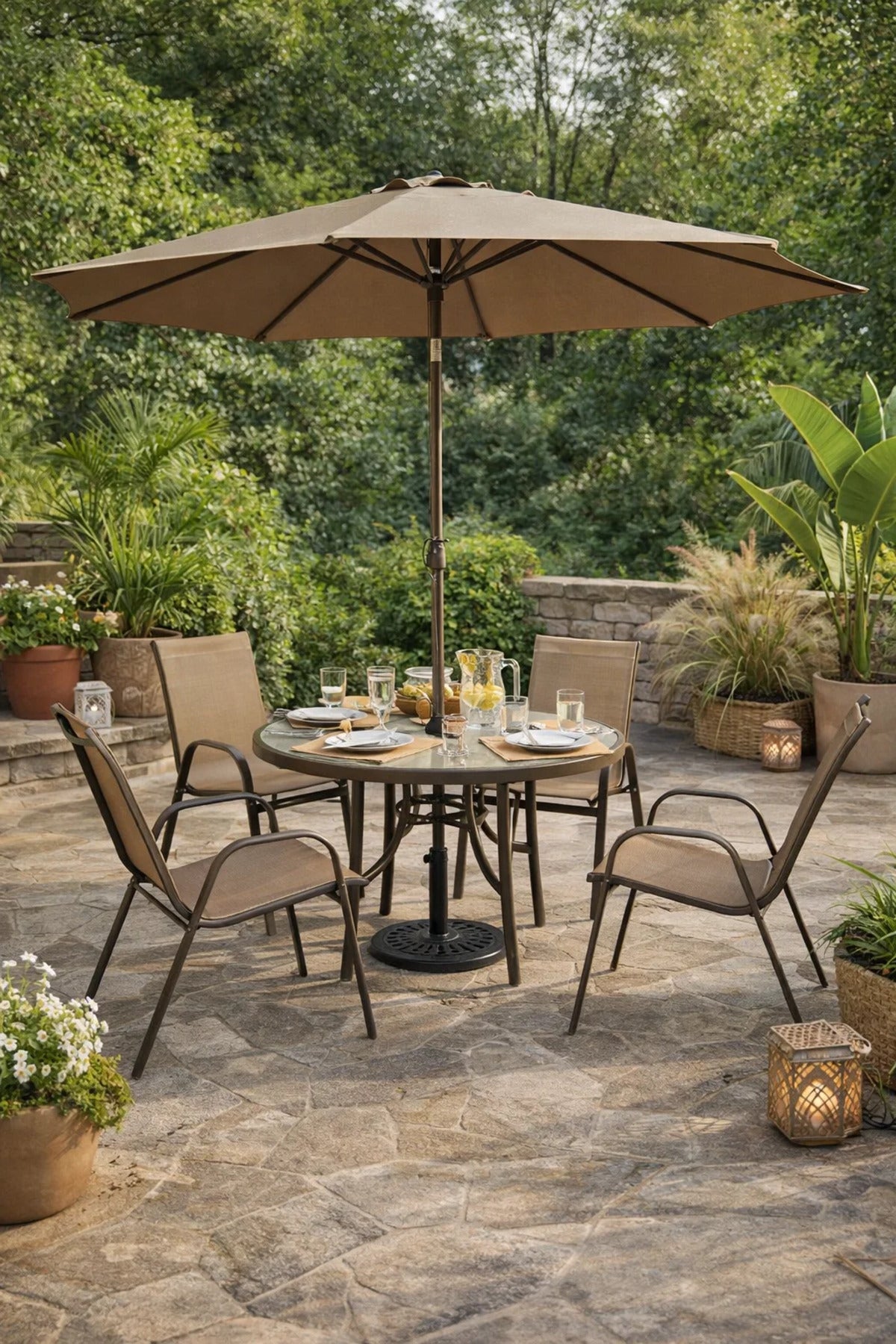 Outdoor Dining Set with 4 Chairs and Umbrella Ð Beige Table for Patio or Garden