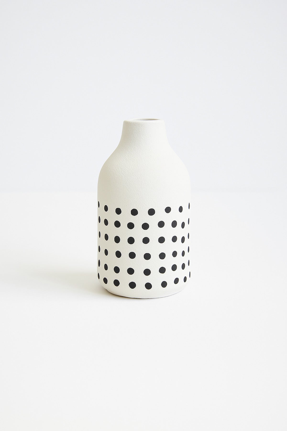 Natural White Ceramic Vase with Black Dots Ð Mini Cylinder Decorative Vase