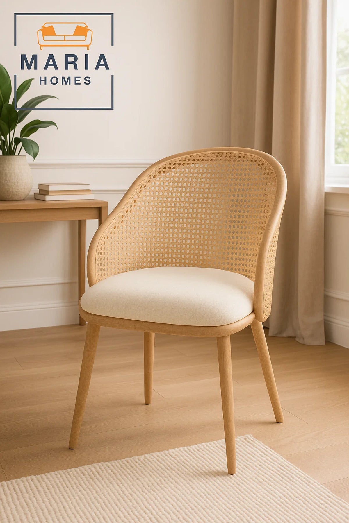 Natural Rattan Curved Back Chair with Cream Cushion Ð Elegant Cane Accent Chair for Living or Dining