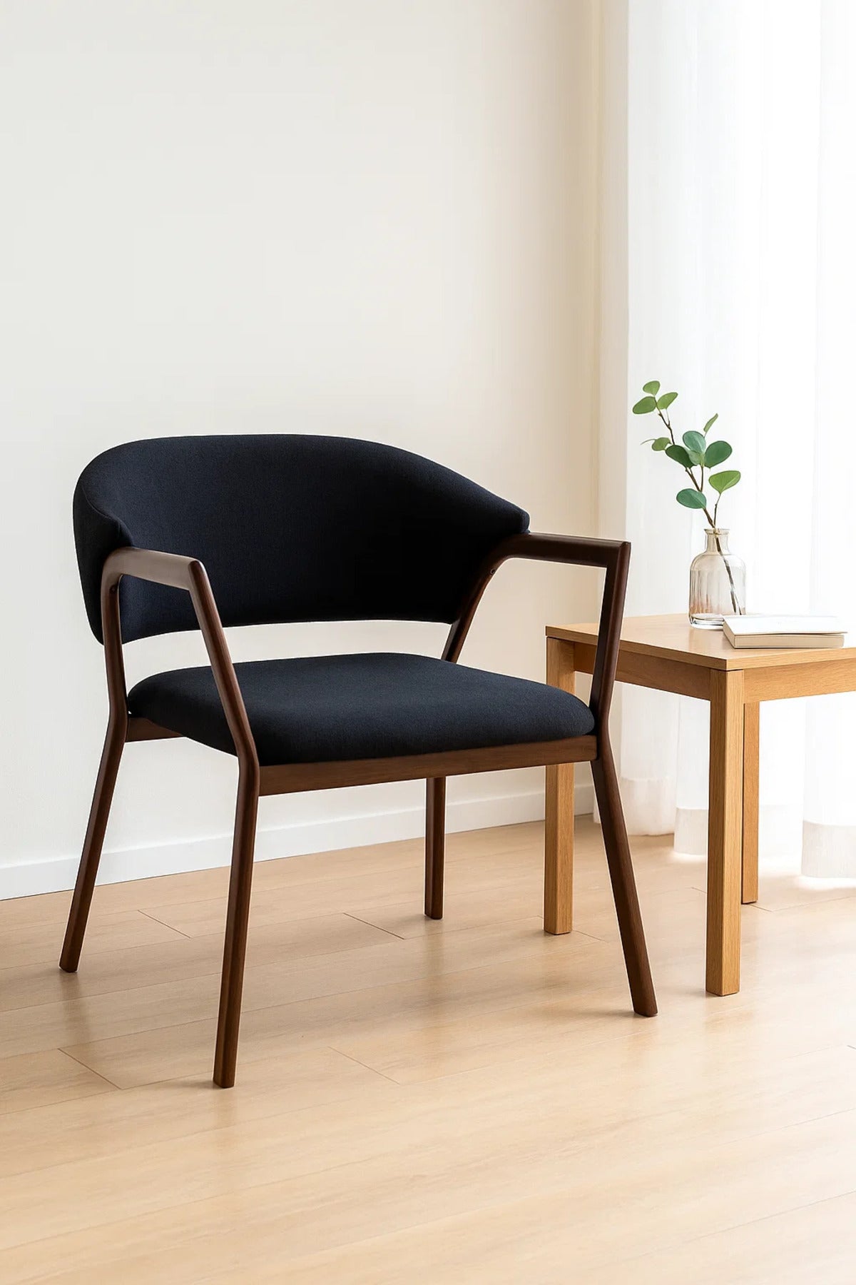 Modern Dining Chair with Wooden Frame & Armrests, Comfortable Black Accent Chair for Home & Office