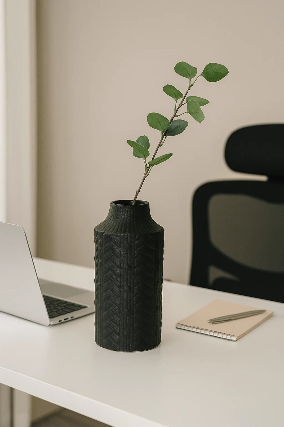 Black Textured Ceramic Vase Ð Modern Matte Decorative Flower Pot with Embossed Geometric Pattern