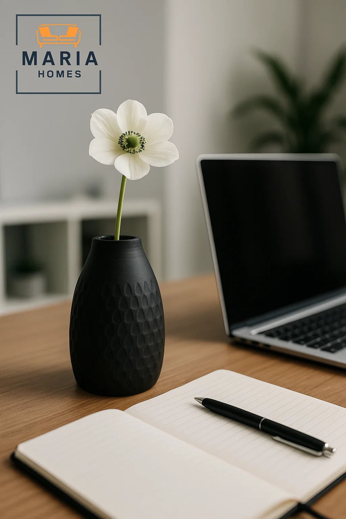 Modern Black Decorative Vase Ð Textured Ceramic Table Vase for Home & Office Decor