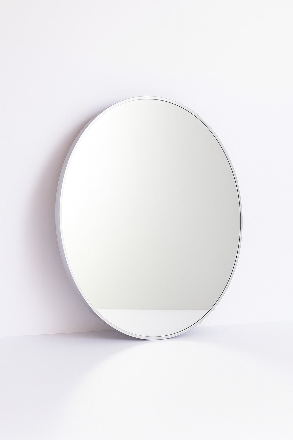 Round Wall Mirror with Silver Frame Ð 80 cm Modern Decorative Mirror for Living Room & Bedroom