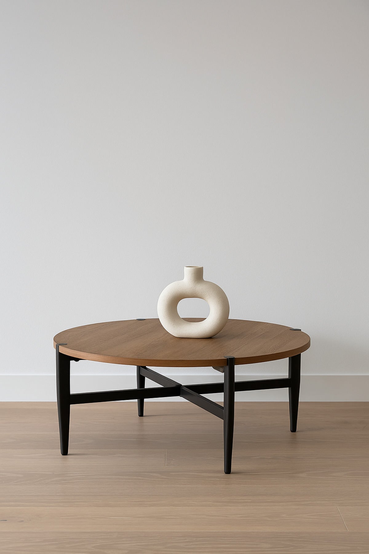 Round Brown Coffee Table with Black Metal Legs Ð Modern Wooden Center Table for Living Room 90_45 cm