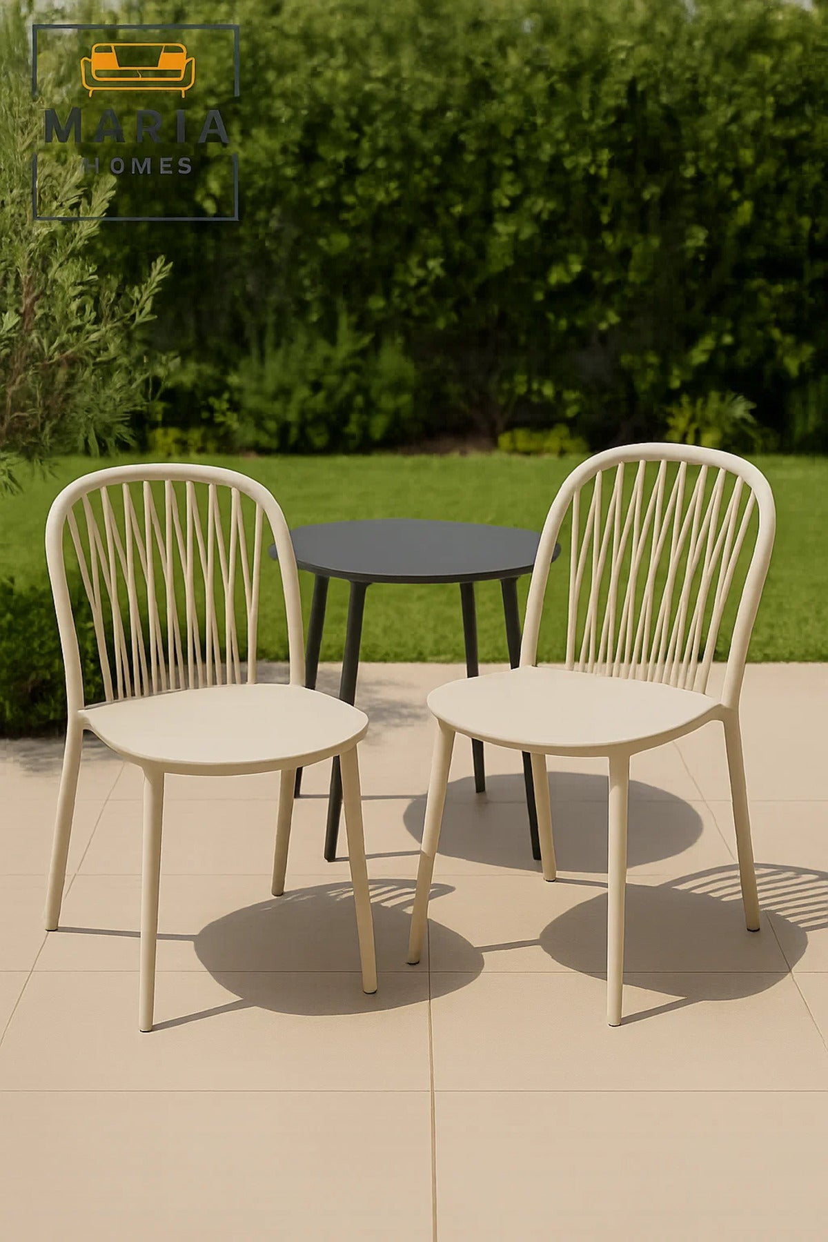 Modern Beige Plastic Dining Chair with Spindle Back Ð Stylish & Durable Seating