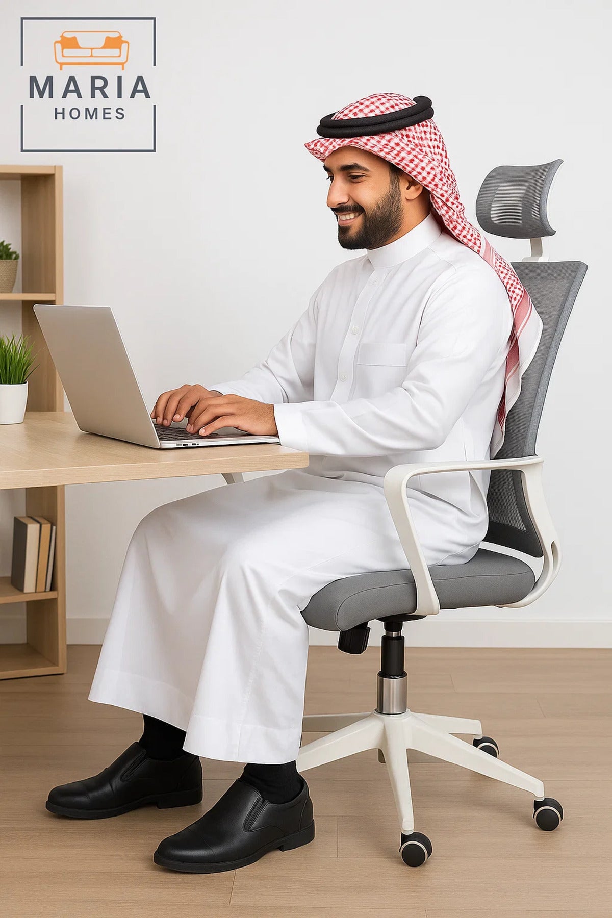 White Grey Mesh Office Chair with Headrest and Adjustable Height Ð Stylish Seating for Any Space