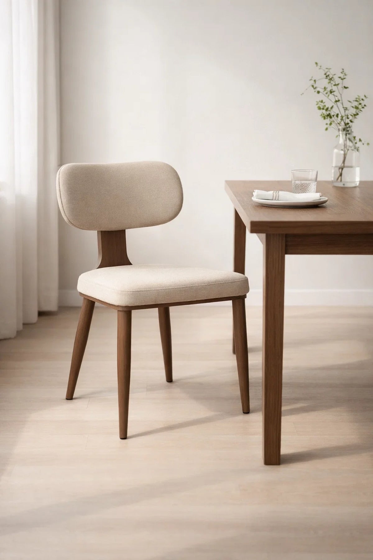 Modern Upholstered Dining Chair with Wooden Legs Beige