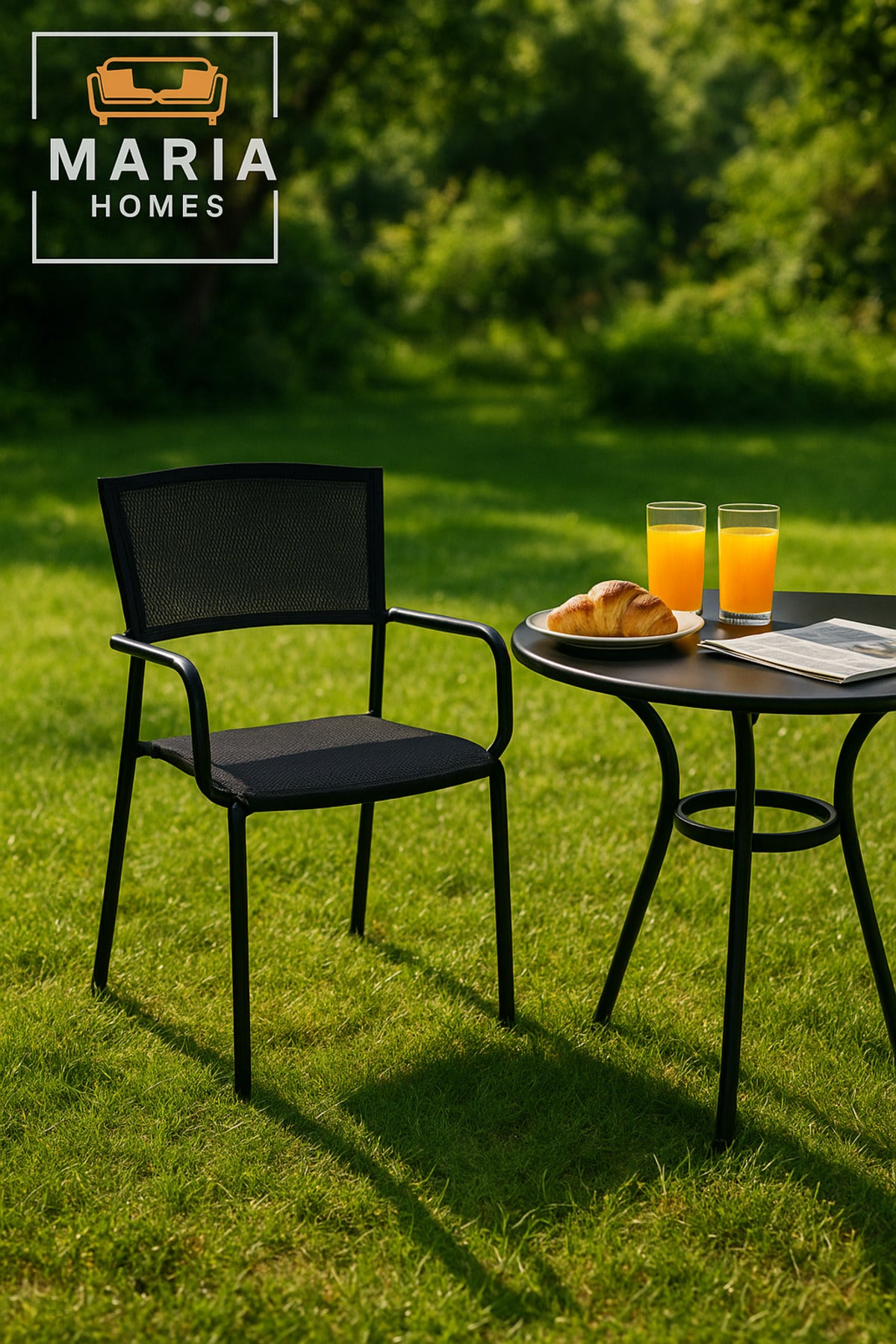 Black Metal Outdoor Chair with Armrests Ð Durable Patio & Garden Dining Seat
