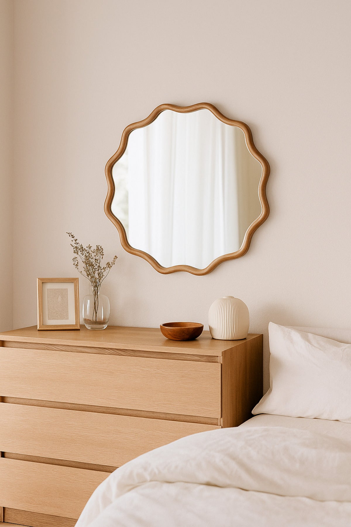 Round Wavy Frame Decorative Wall Mirror Ð Natural Wood 77_77 cm