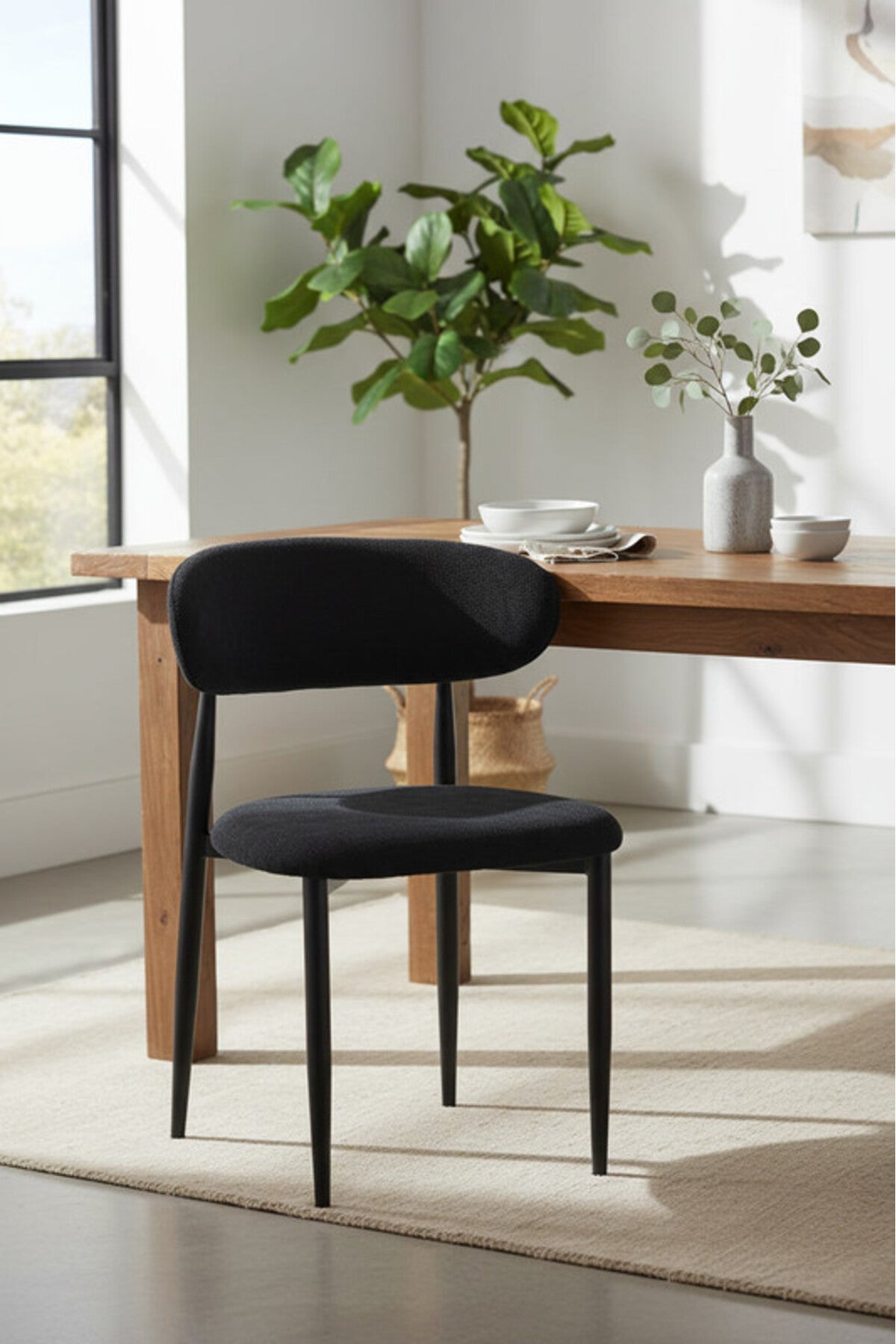 Modern Black Fabric Dining Chair with Curved Backrest & Solid Wood Legs