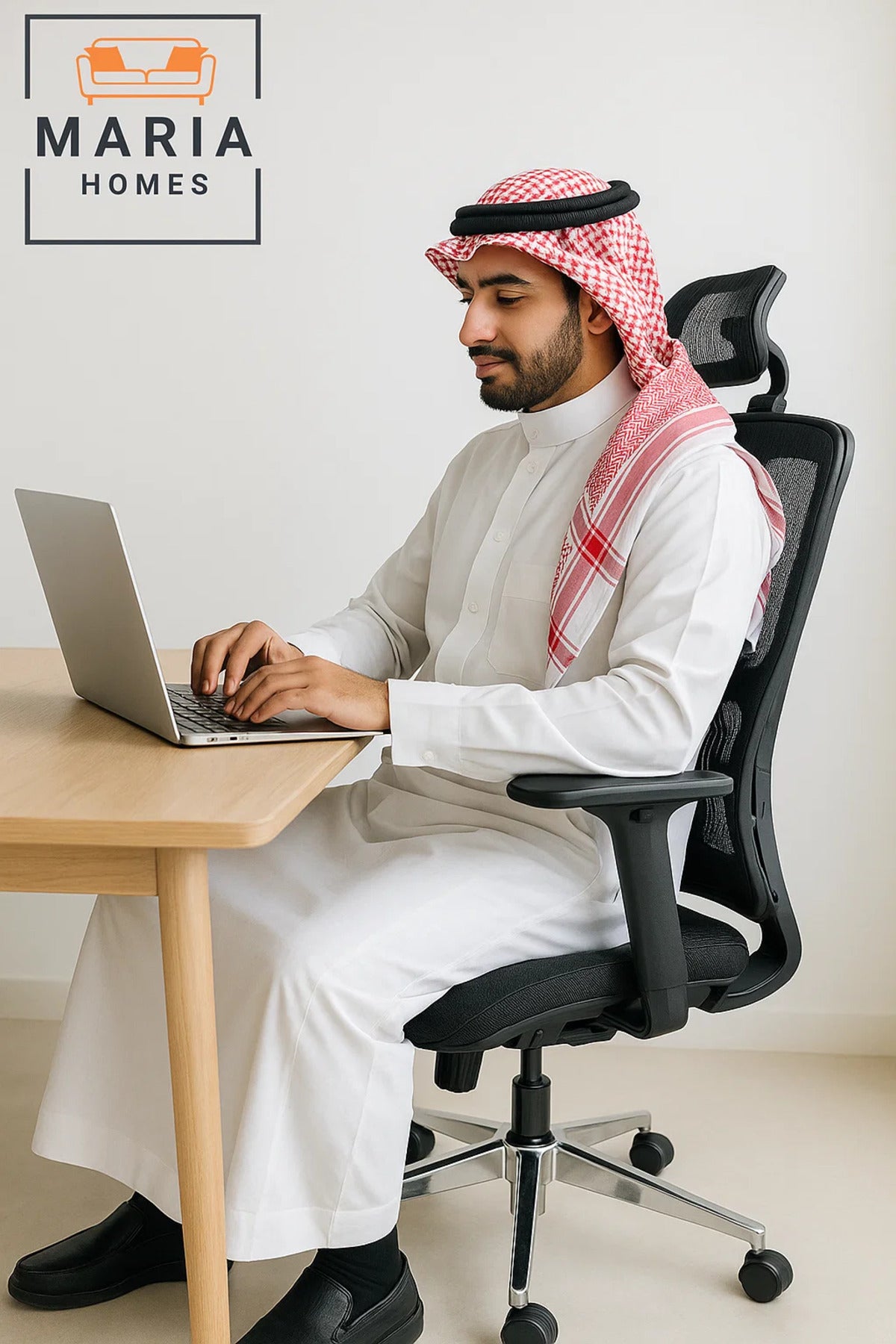 Ergonomic Black Mesh Office Chair with Adjustable Headrest and Lumbar Support for All-Day Comfort