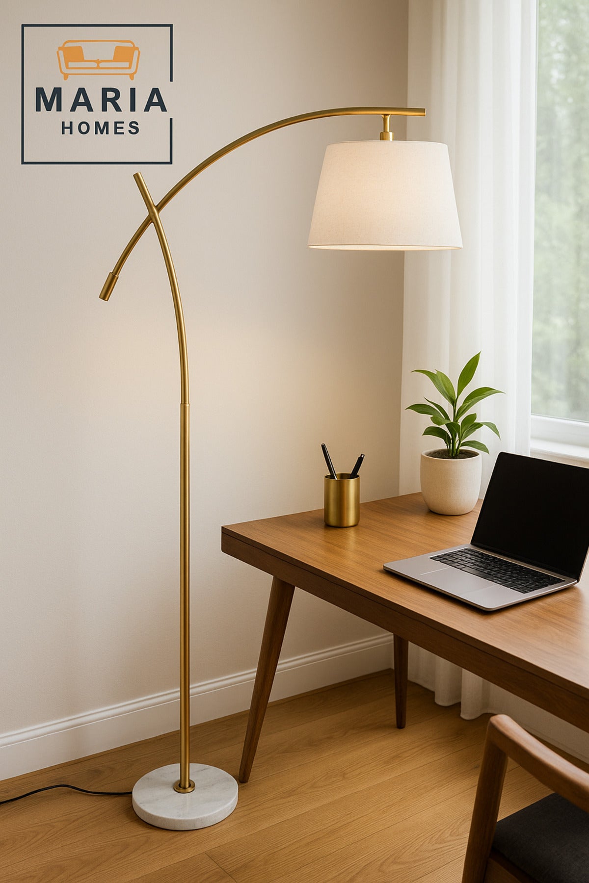 Modern Gold Floor Lamp with White Fabric Shade Ð Elegant Standing Light
