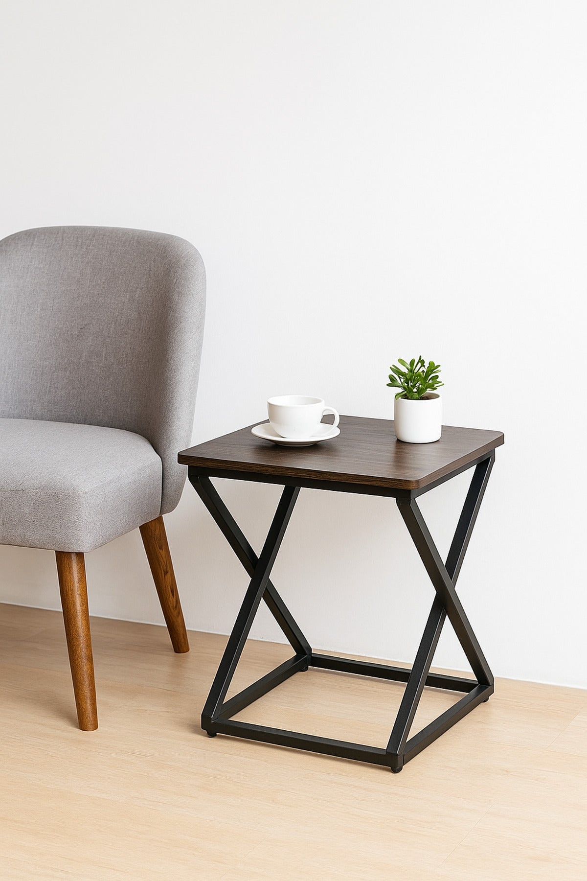 Modern Square Side Table in Dark Wood with Black Metal Cross Base Ð Industrial Accent Table 40_50 cm