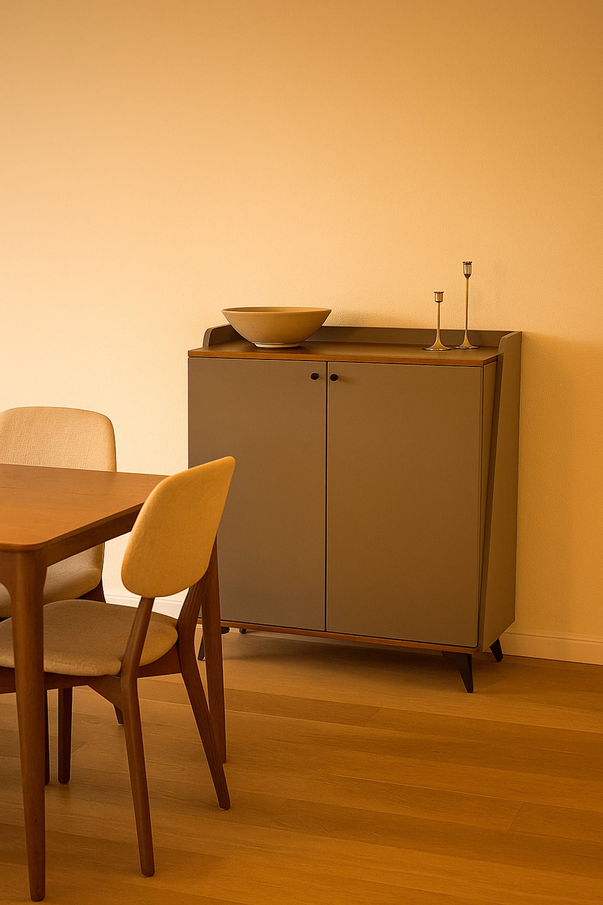 Modern Walnut Storage Cabinet Ð 2-Door Wooden Sideboard with Metal Legs 80_98_34 cm