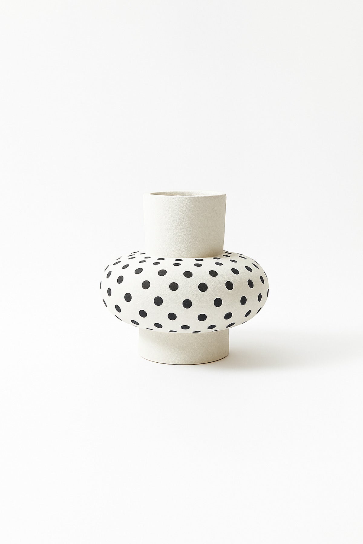 Natural White Ceramic Vase with Black Dots Ð Wide Round Modern Decorative Vase