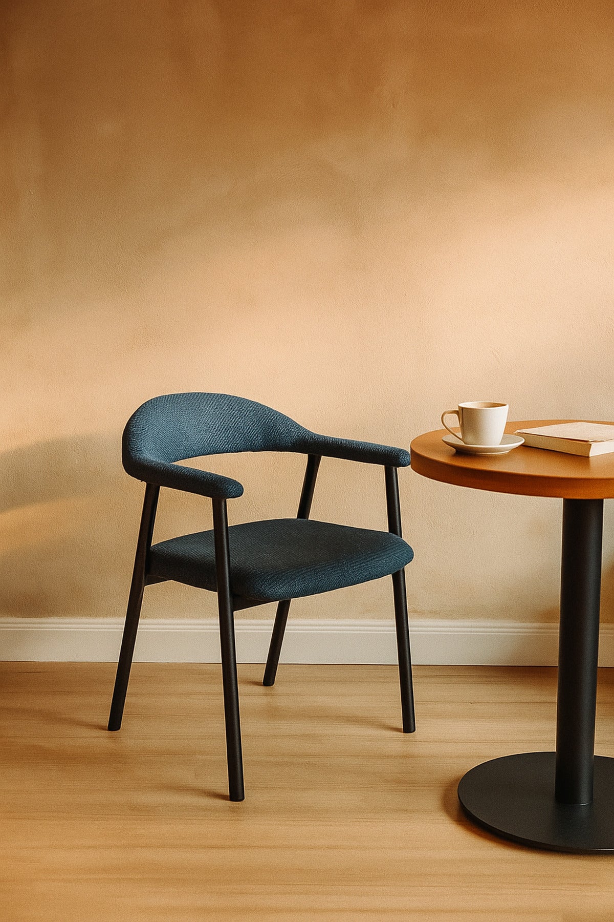 Blue Fabric Dining Chair Ð Modern Minimalist Armchair with Black Metal Legs for Dining Room & Office