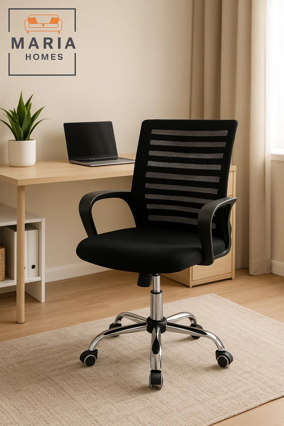 Black Mesh Office Chair with Curved Armrests and Adjustable Height Ð Simple and Comfortable Design
