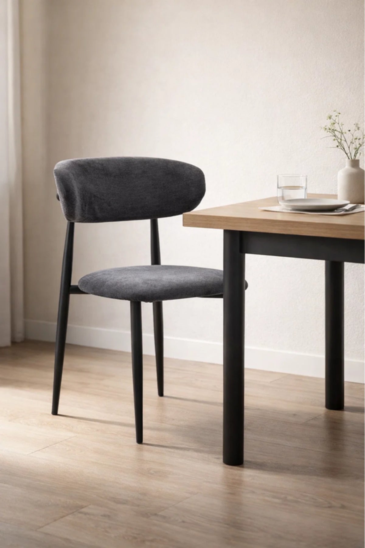 Modern Grey Fabric Dining Chair with Curved Backrest & Solid Wood Legs