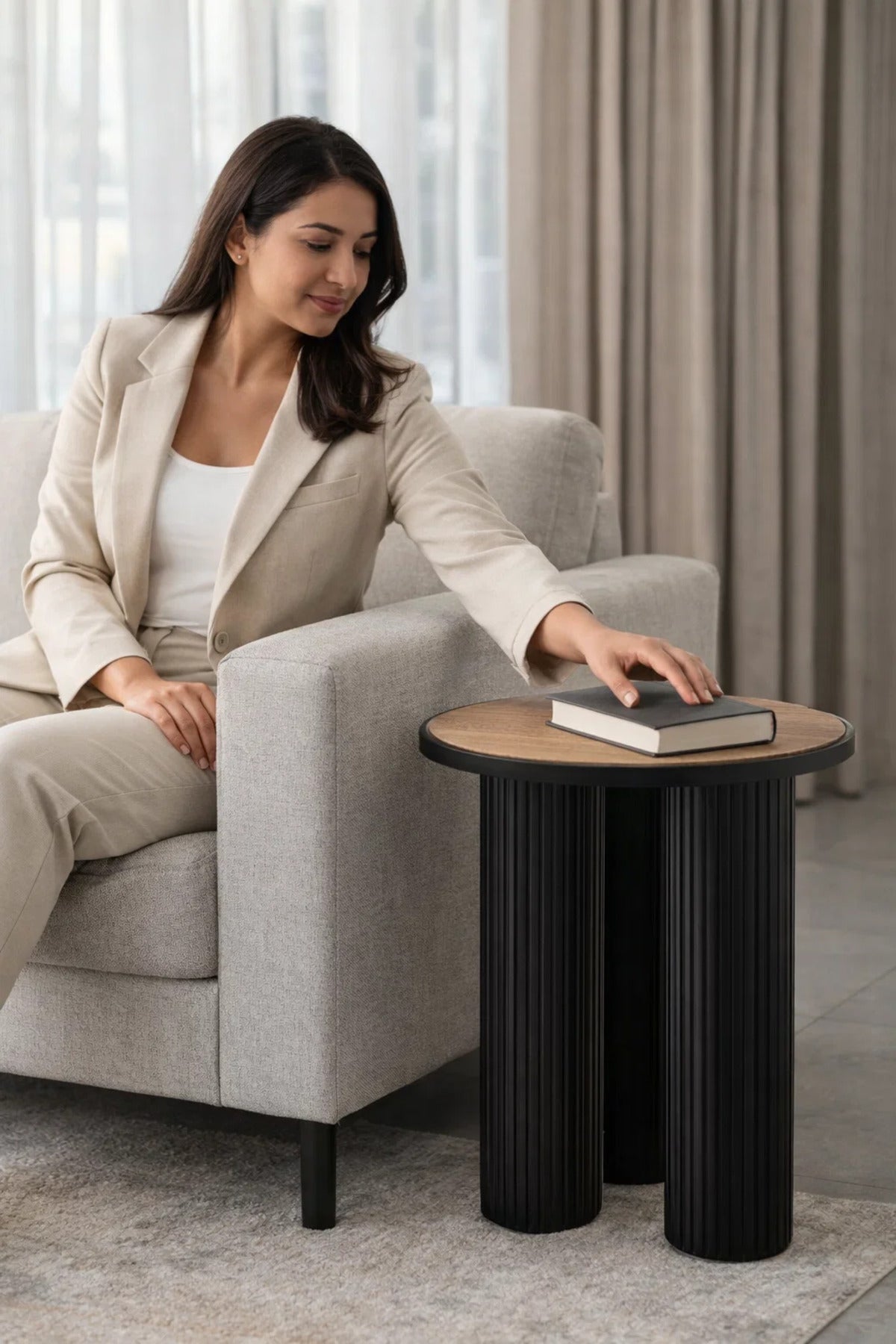 Modern Round Side Table Black Fluted Base Wood Top Living Room Accent End Table Nightstand