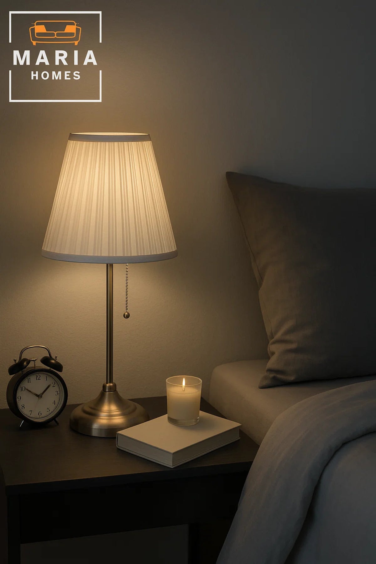 Classic Metal Table Lamp with Pleated Shade Ð Ideal for Bedroom or Hallway