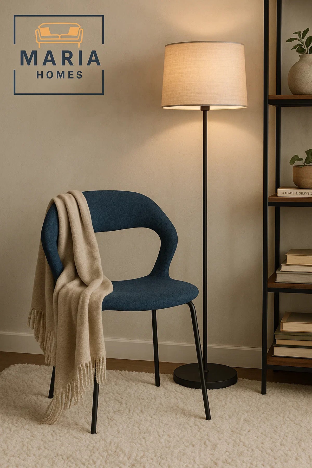 Modern Upholstered Dining Chair with Curved Back Ð Blue