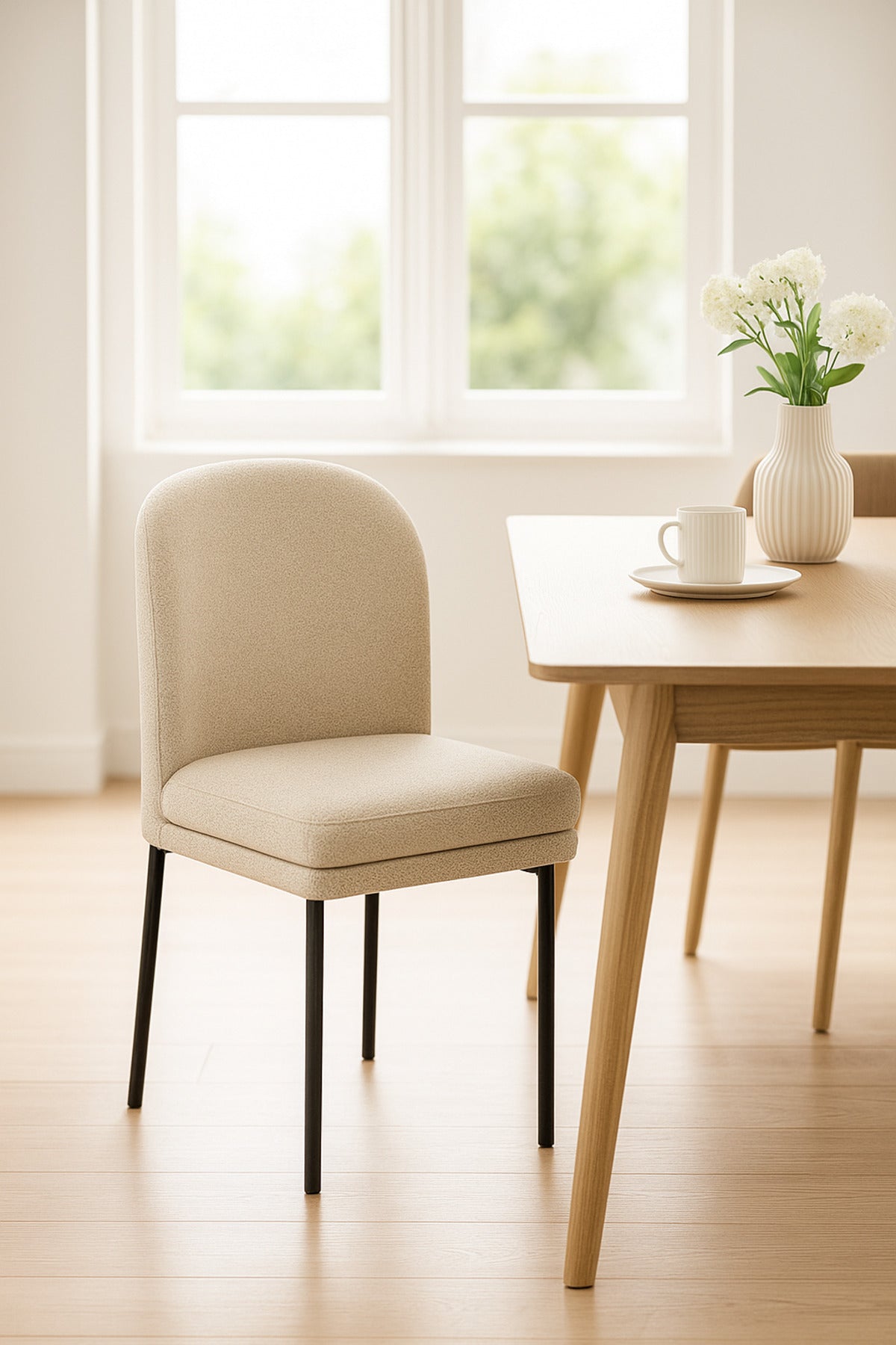 Beige Fabric Dining Chair Ð Modern Upholstered Chair with Black Metal Legs for Dining Room & Office