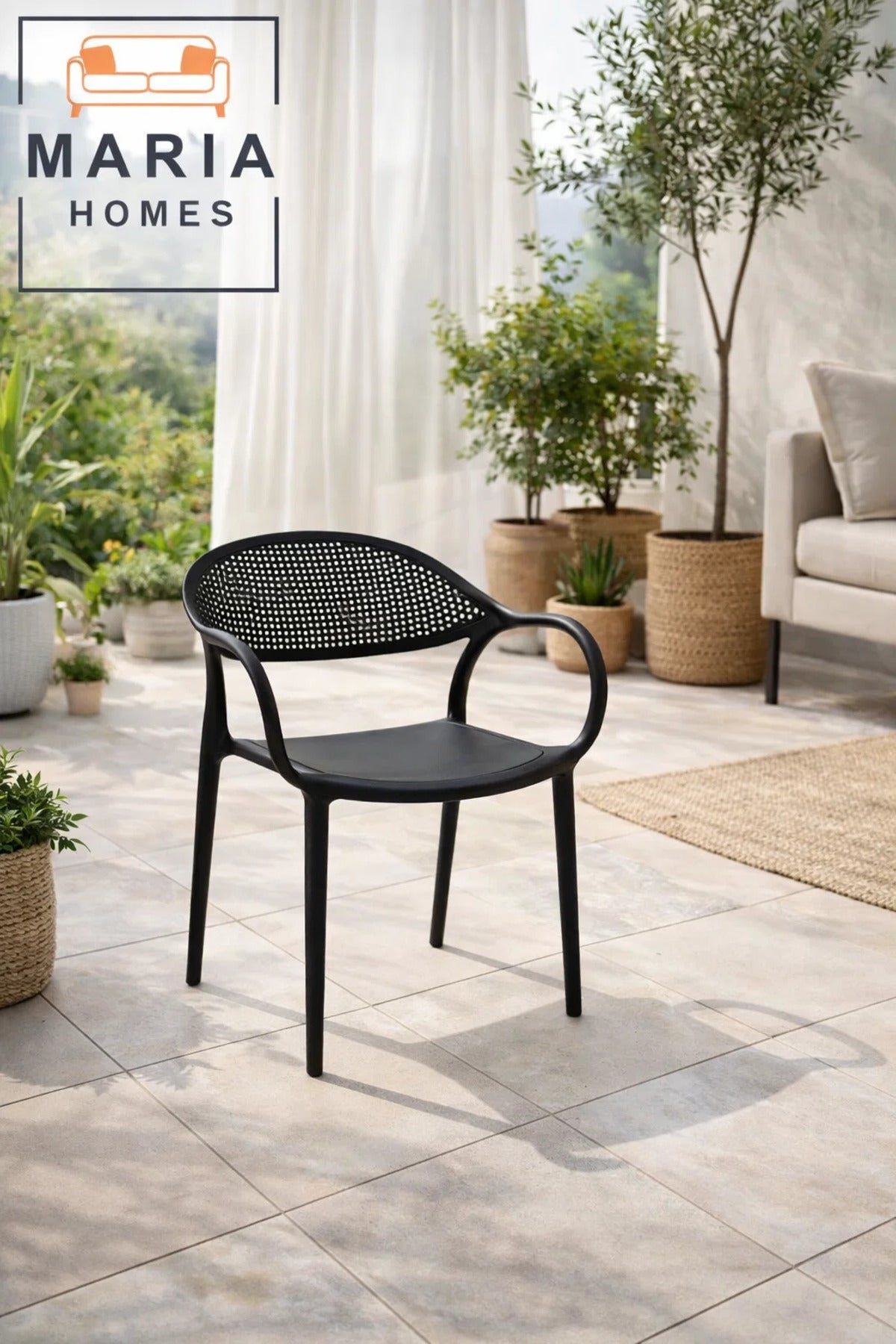 Black Plastic Chair with Armrests Ð Modern Indoor & Outdoor Chair