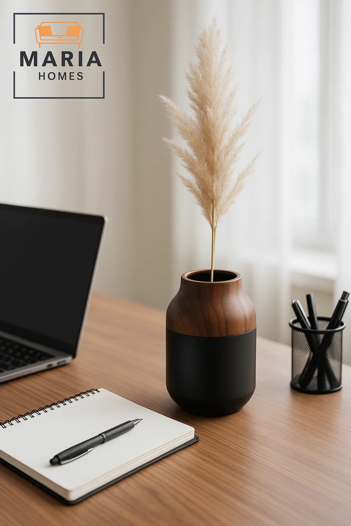 Modern Decorative Vase Ð Matte Black Flower Vase Ð Wood-Effect Home Decor Accessory