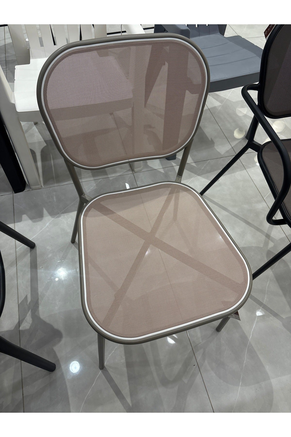 1 PCS Beige Mesh Dining Chair with Metal Frame Modern Design