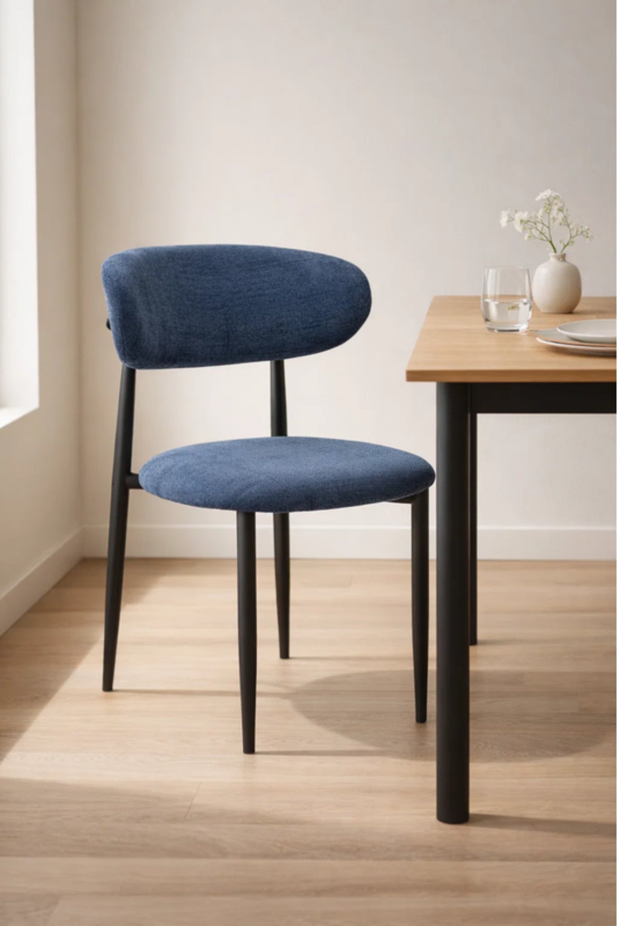 Modern Blue Fabric Dining Chair with Curved Backrest & Solid Wood Legs